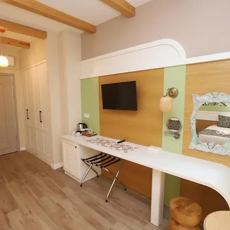 Hotel Dolphin Park 3*