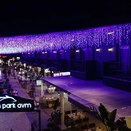 Dolphin Park فندق 3*