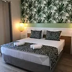 Hotel Dolphin Park 3*