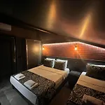 Dolphin Park 3*