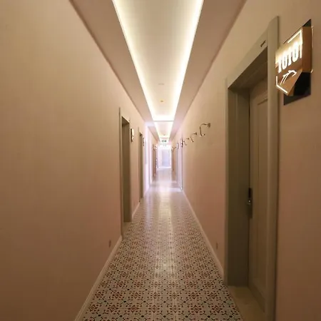 Hotel Dolphin Park 3*